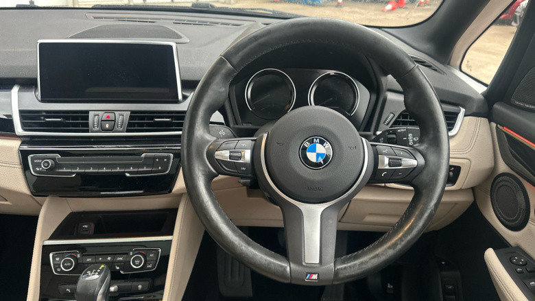 BMW 2 Series 225xe M Sport 5dr Auto Hatchback